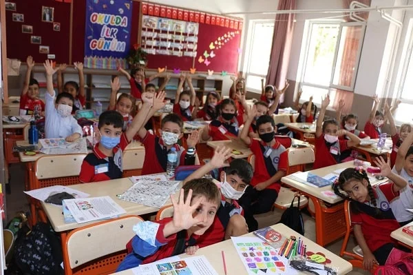 ثبت نام در مدارس ایرانی در ترکیه